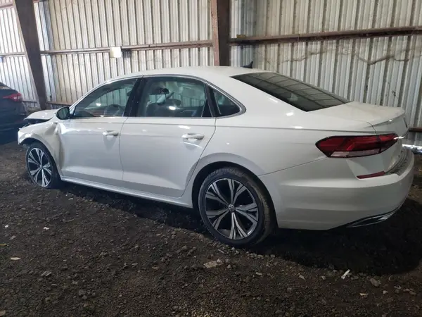 1VWSA7A31MC010724 2021 VOLKSWAGEN PASSAT - Image 2
