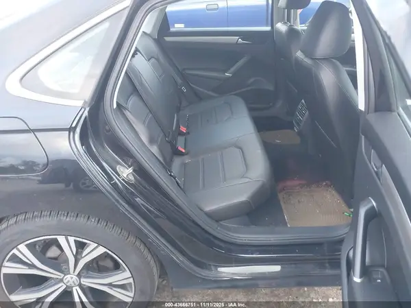 1VWSA7A31MC013705 2021 VOLKSWAGEN PASSAT - Image 8