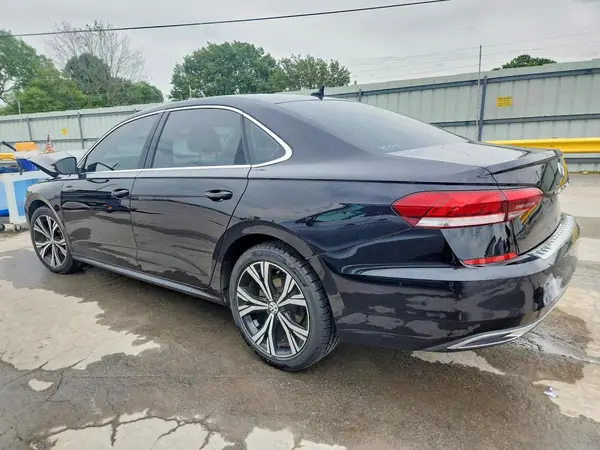 1VWSA7A31MC016734 2021 VOLKSWAGEN PASSAT - Image 2