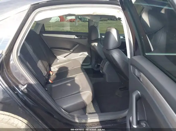 1VWSA7A31NC005069 2022 VOLKSWAGEN PASSAT - Image 8