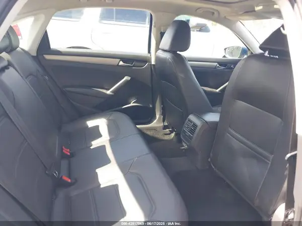 1VWSA7A31NC007968 2022 VOLKSWAGEN PASSAT - Image 8