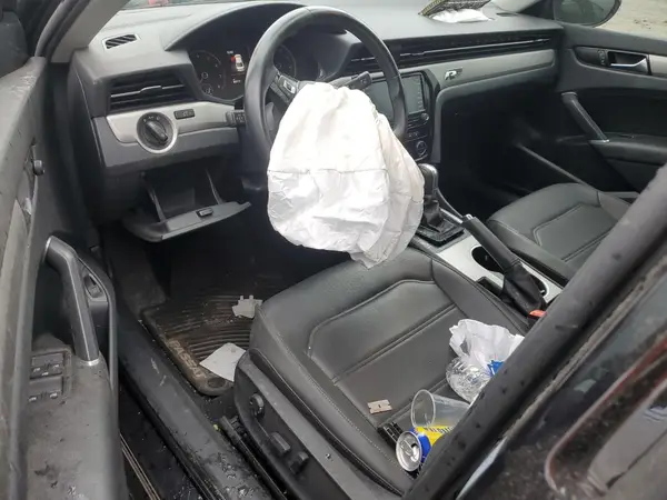 1VWSA7A32LC015994 2020 VOLKSWAGEN PASSAT - Image 8