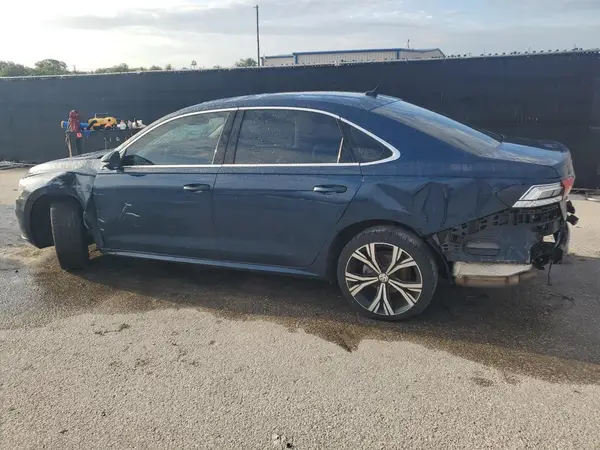 1VWSA7A32MC001952 2021 VOLKSWAGEN PASSAT - Image 2