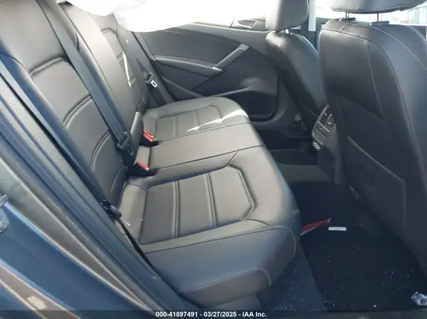 1VWSA7A32MC003426 2021 VOLKSWAGEN PASSAT - Image 8