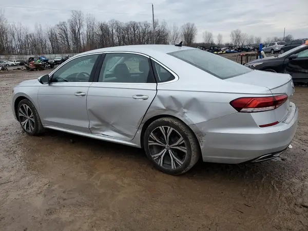 1VWSA7A32MC005855 2021 VOLKSWAGEN PASSAT - Image 2