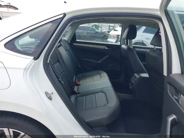 1VWSA7A32MC014376 2021 VOLKSWAGEN PASSAT - Image 8