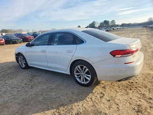 1VWSA7A33LC015633 2020 VOLKSWAGEN PASSAT - Image 2