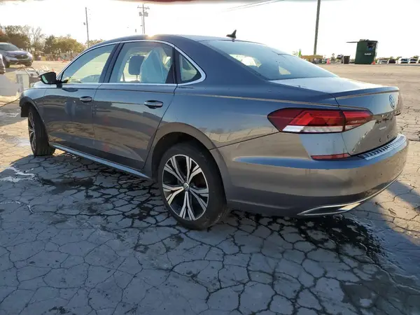 1VWSA7A33MC013284 2021 VOLKSWAGEN PASSAT - Image 2