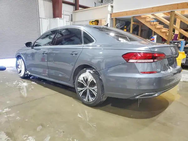 1VWSA7A33MC014371 2021 VOLKSWAGEN PASSAT - Image 2