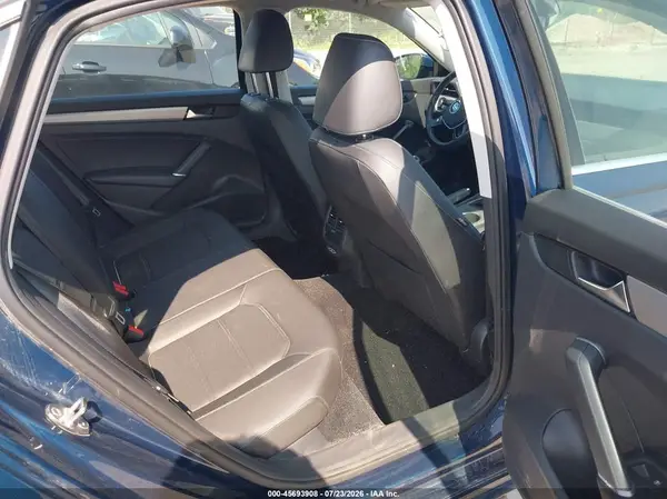 1VWSA7A33MC016749 2021 VOLKSWAGEN PASSAT - Image 8