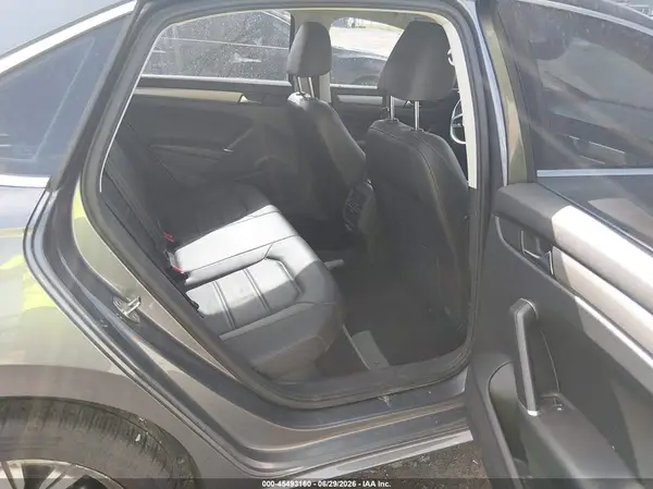 1VWSA7A33NC001072 2022 VOLKSWAGEN PASSAT - Image 8