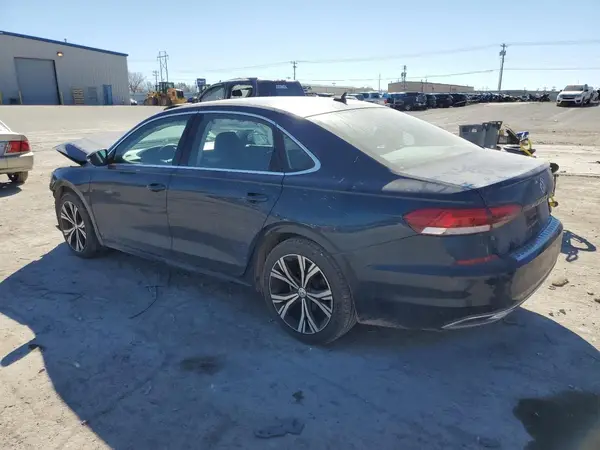 1VWSA7A33NC003744 2022 VOLKSWAGEN PASSAT - Image 2