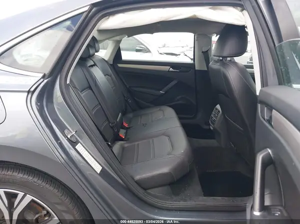 1VWSA7A33NC008054 2022 VOLKSWAGEN PASSAT - Image 8