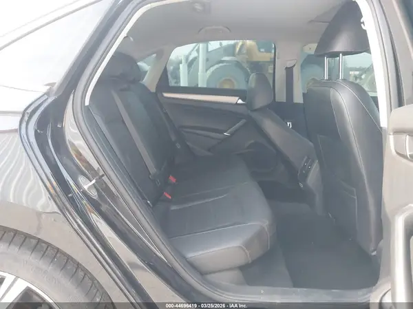 1VWSA7A33NC008457 2022 VOLKSWAGEN PASSAT - Image 8
