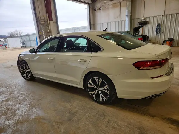 1VWSA7A33NC009365 2022 VOLKSWAGEN PASSAT - Image 2