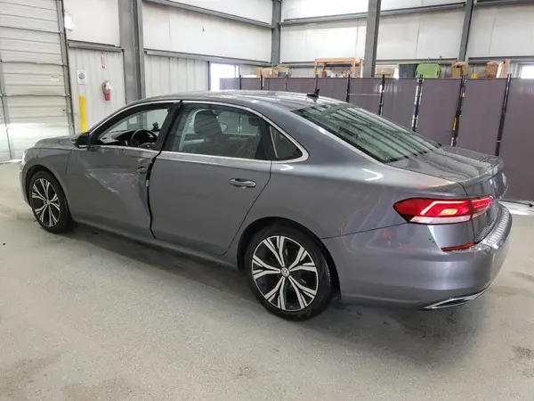 1VWSA7A33NC009396 2022 VOLKSWAGEN PASSAT - Image 2