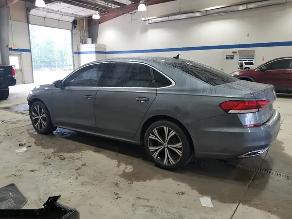 1VWSA7A34MC010023 2021 VOLKSWAGEN PASSAT - Image 2