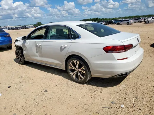 1VWSA7A34MC014427 2021 VOLKSWAGEN PASSAT - Image 2