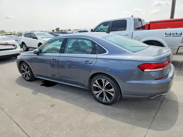 1VWSA7A34NC007592 2022 VOLKSWAGEN PASSAT - Image 2