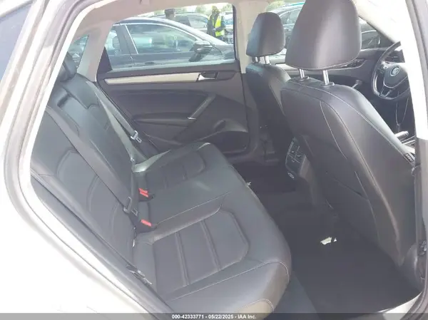 1VWSA7A35LC010546 2020 VOLKSWAGEN PASSAT - Image 8