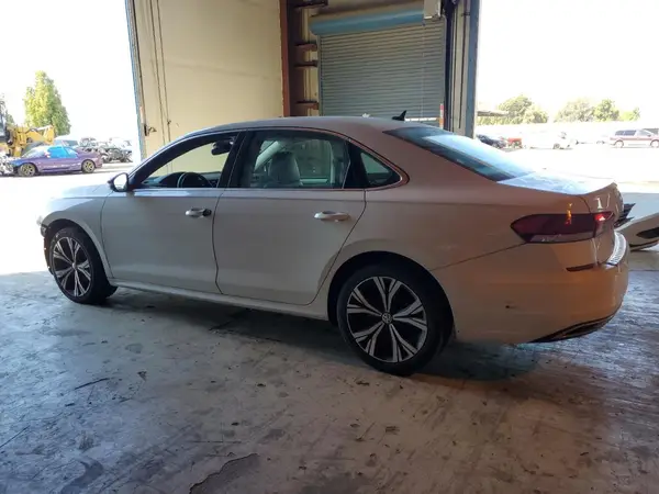 1VWSA7A35MC001783 2021 VOLKSWAGEN PASSAT - Image 2