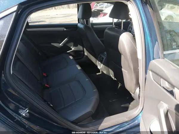 1VWSA7A35MC005722 2021 VOLKSWAGEN PASSAT - Image 8