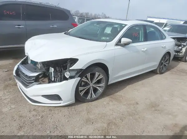 1VWSA7A35MC006675 2021 VOLKSWAGEN PASSAT - Image 2