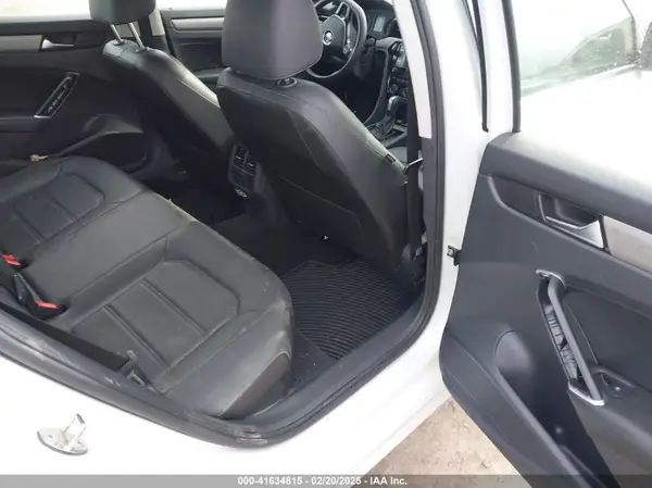 1VWSA7A35MC006675 2021 VOLKSWAGEN PASSAT - Image 8
