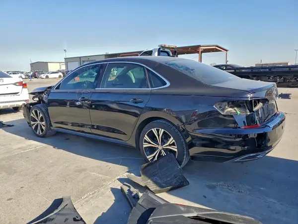 1VWSA7A35MC006742 2021 VOLKSWAGEN PASSAT - Image 2