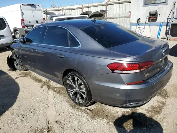 1VWSA7A35MC014677 2021 VOLKSWAGEN PASSAT - Image 2