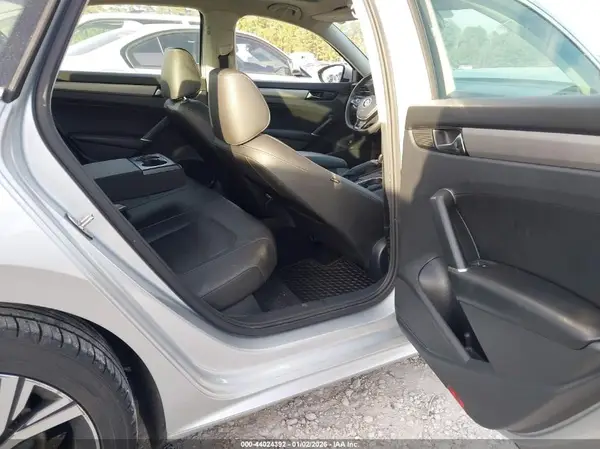 1VWSA7A35MC014792 2021 VOLKSWAGEN PASSAT - Image 8