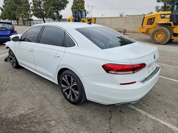 1VWSA7A35NC001333 2022 VOLKSWAGEN PASSAT - Image 2