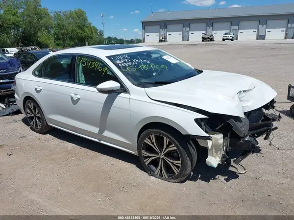 1VWSA7A35NC008556 2022 VOLKSWAGEN PASSAT - Image 1