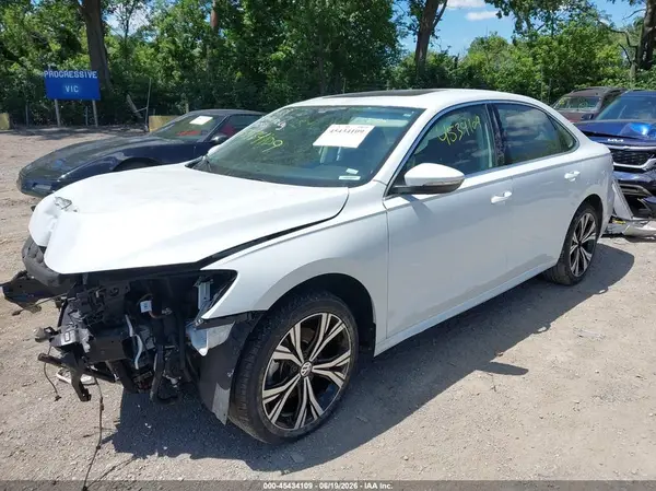 1VWSA7A35NC008556 2022 VOLKSWAGEN PASSAT - Image 2