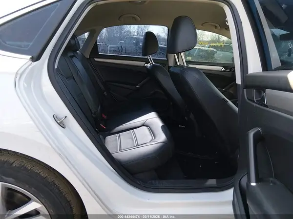 1VWSA7A36LC008031 2020 VOLKSWAGEN PASSAT - Image 8