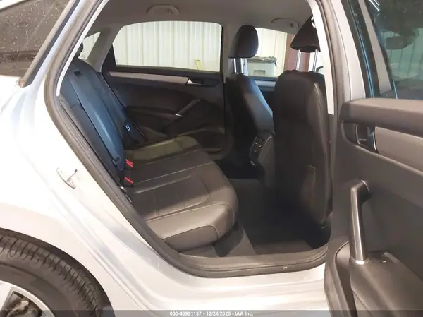 1VWSA7A36LC023547 2020 VOLKSWAGEN PASSAT - Image 8