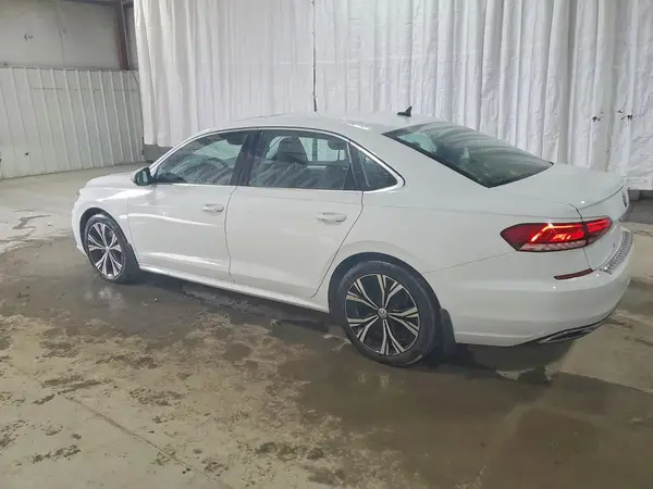 1VWSA7A36MC007110 2021 VOLKSWAGEN PASSAT - Image 2