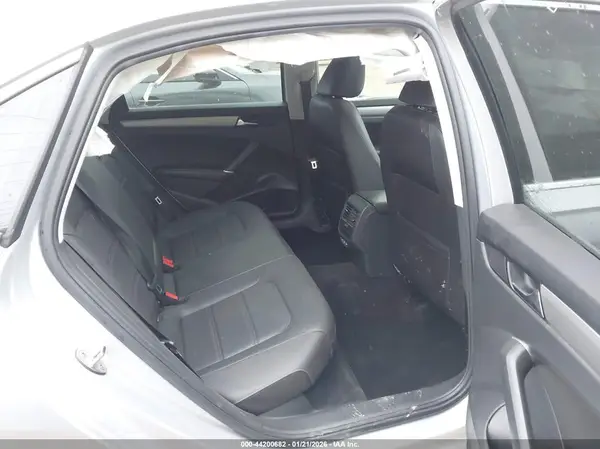 1VWSA7A36MC013750 2021 VOLKSWAGEN PASSAT - Image 8