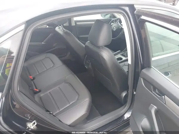 1VWSA7A37MC012476 2021 VOLKSWAGEN PASSAT - Image 8