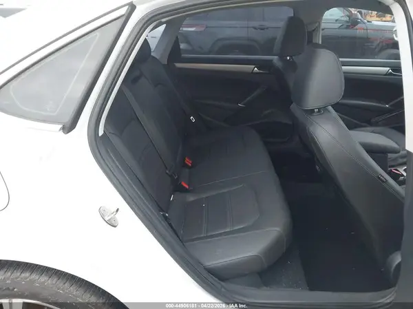 1VWSA7A37MC016219 2021 VOLKSWAGEN PASSAT - Image 8