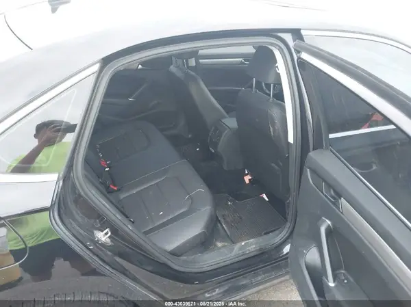 1VWSA7A37MC018438 2021 VOLKSWAGEN PASSAT - Image 8