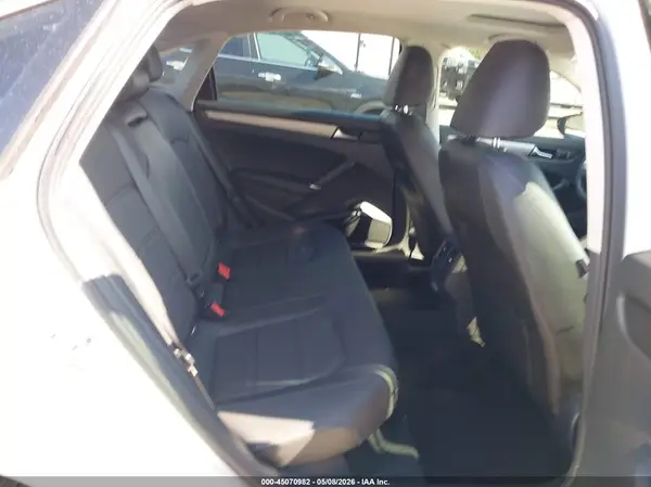 1VWSA7A37NC004945 2022 VOLKSWAGEN PASSAT - Image 8