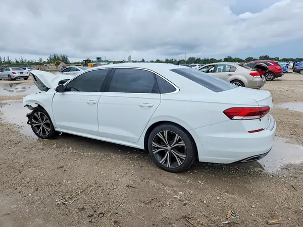 1VWSA7A38MC002667 2021 VOLKSWAGEN PASSAT - Image 2