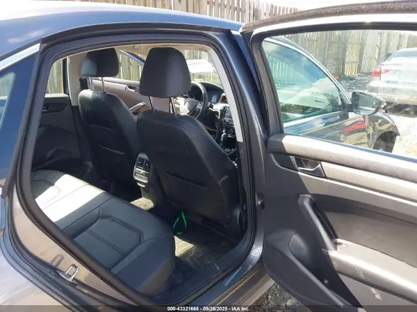1VWSA7A38MC010350 2021 VOLKSWAGEN PASSAT - Image 8