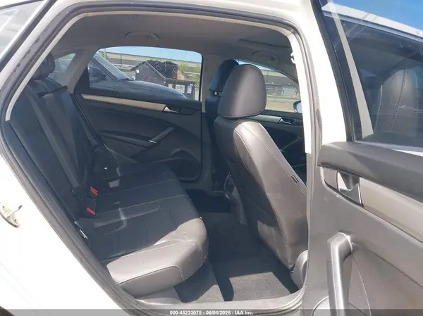 1VWSA7A38MC017590 2021 VOLKSWAGEN PASSAT - Image 8