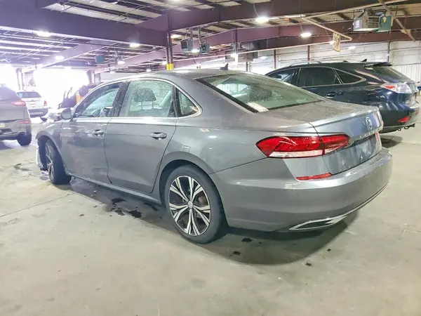 1VWSA7A38NC000631 2022 VOLKSWAGEN PASSAT - Image 2