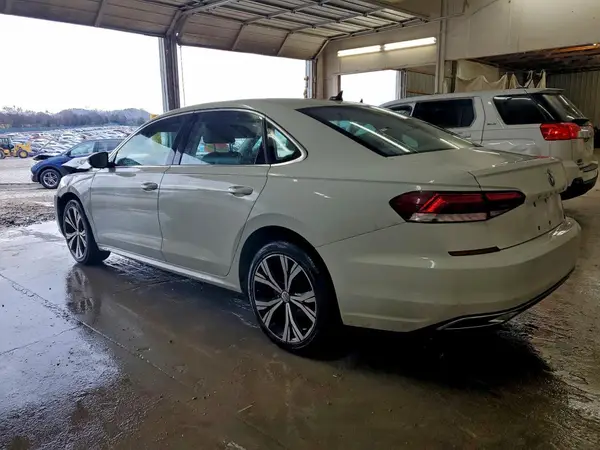 1VWSA7A38NC008423 2022 VOLKSWAGEN PASSAT - Image 2