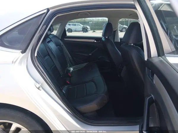 1VWSA7A39LC020819 2020 VOLKSWAGEN PASSAT - Image 8