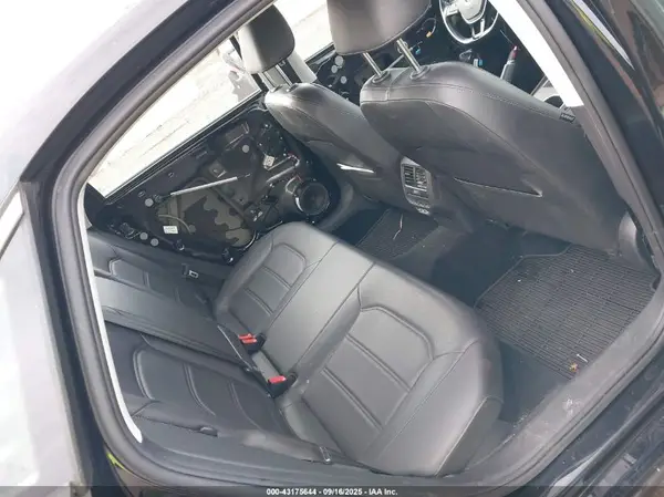 1VWSA7A39LC021615 2020 VOLKSWAGEN PASSAT - Image 8