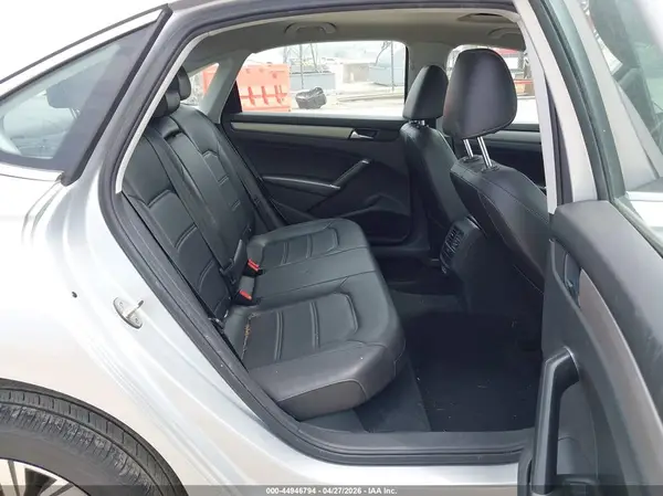 1VWSA7A39MC000216 2021 VOLKSWAGEN PASSAT - Image 8